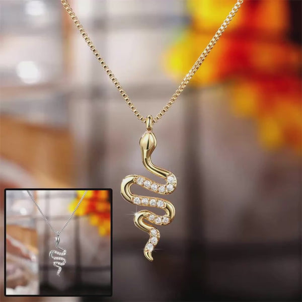 Fashion Lady Snake Pendant Necklace with Zirconia